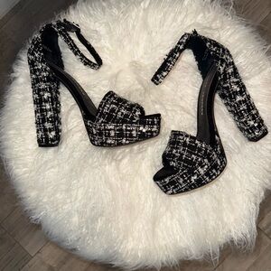 CHINESE LAUNDRY • Black White Tweed Platform Heels